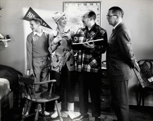 Mr B Natural w_director